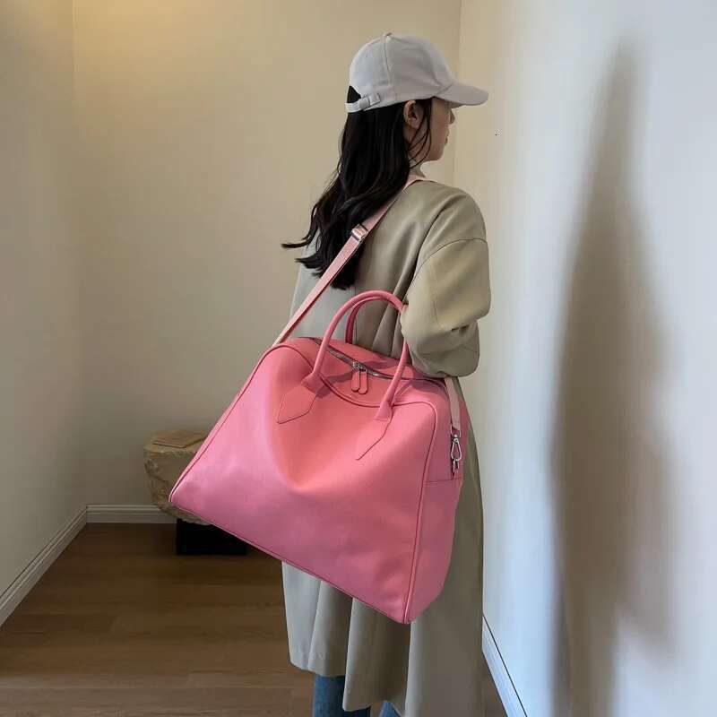 Designer Bag Short Distance Women's Casual Large Travel Bags For Women Big Sports Travelling Solid Board Leather Bag
