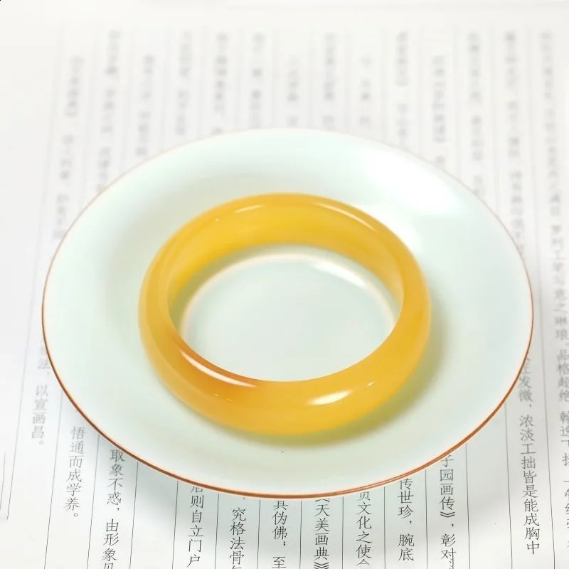 Huanglong Jade Bracelet Fashion Temperament Trend Light Womens Bracelet 250424