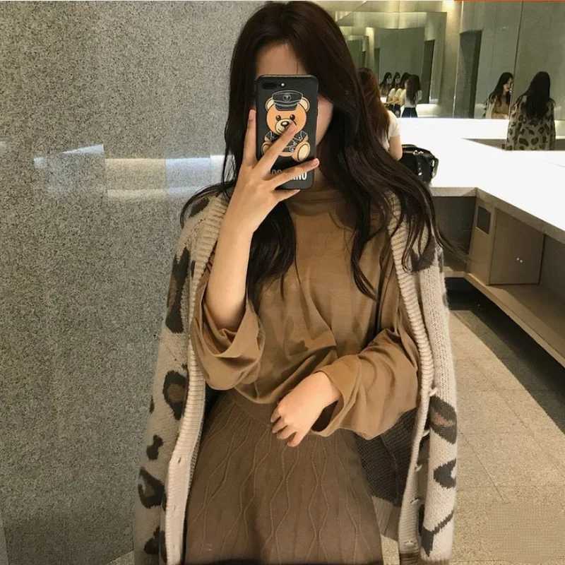 Pink V-neck leopard print sweater womens autumn Korean version loose fit slimming sweater knitted cardigan jacketT251125