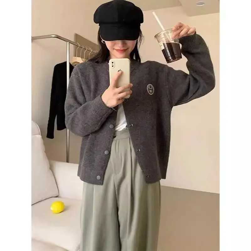 2025 Autumn Winter New Embroidered Round Neck Knitted Cardigan Loose Fit Bear Patchwork Coat Women Casual OutwearT251125