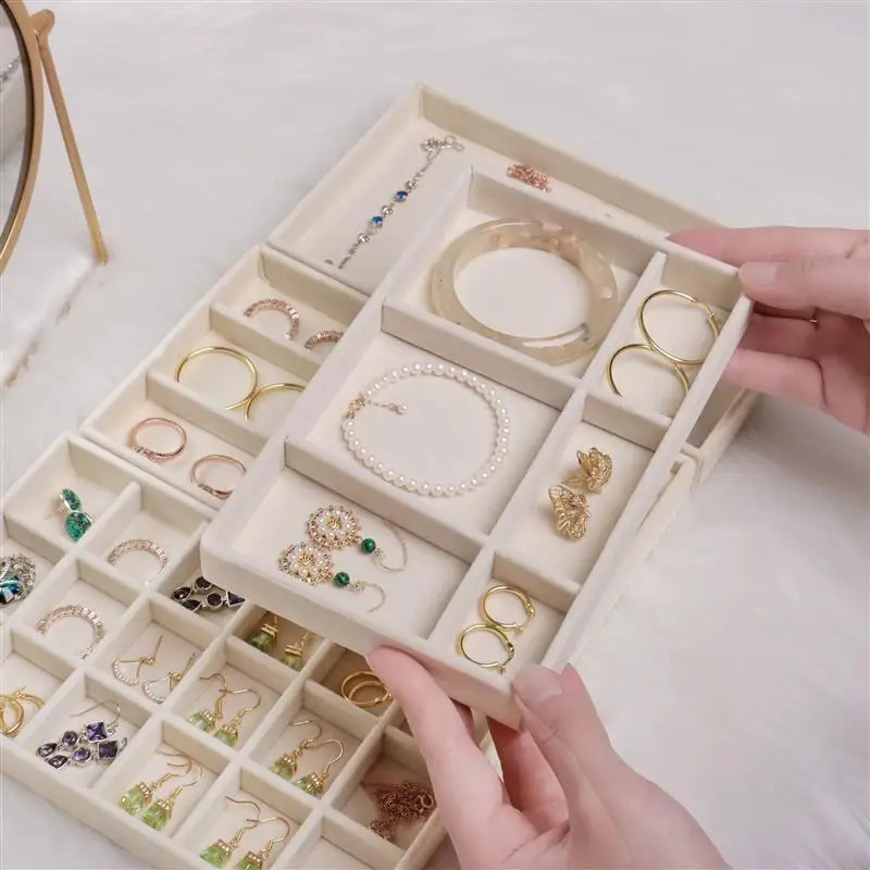 High Quality Portable Velvet Jewelry Ring Jewelry Display Organizer Box Tray Holder Earring Jewelry Storage Case Showcase 250424