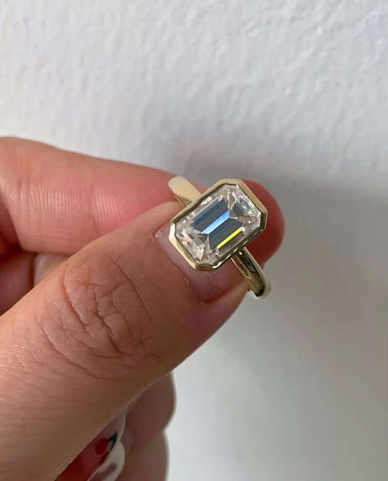 Engagement Moissanite Stone Ring Solid 925 Sterling Silver Handmade Band Anniversary Wedding Women Silver Jewelry Wholesaler