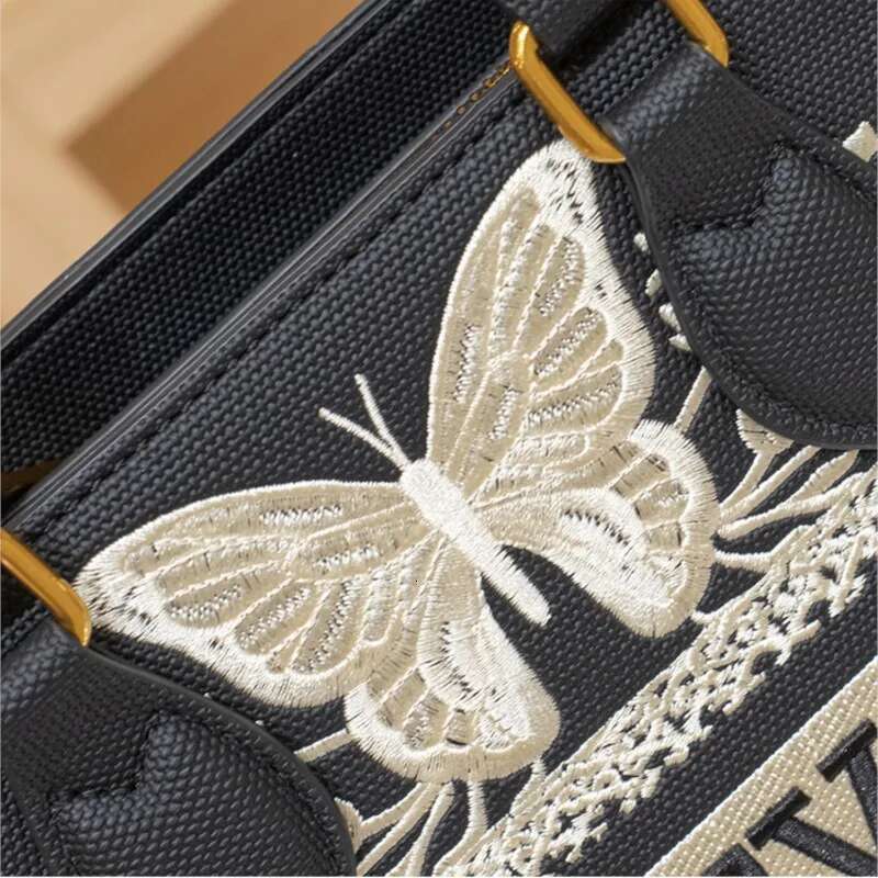 Brand Designer Women's Handbag For Autumn And Winter 2025, New High-End Single Shoulder Crossbody Bag With Large Capacity