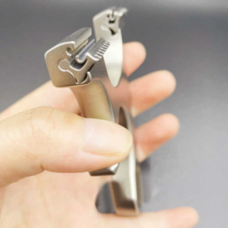 Outdoor Hunting Dragon Tooth Quick Press Slingshot CNC Cut Stainless Steel Shooting Slingshot Ergonomic Grip M250425