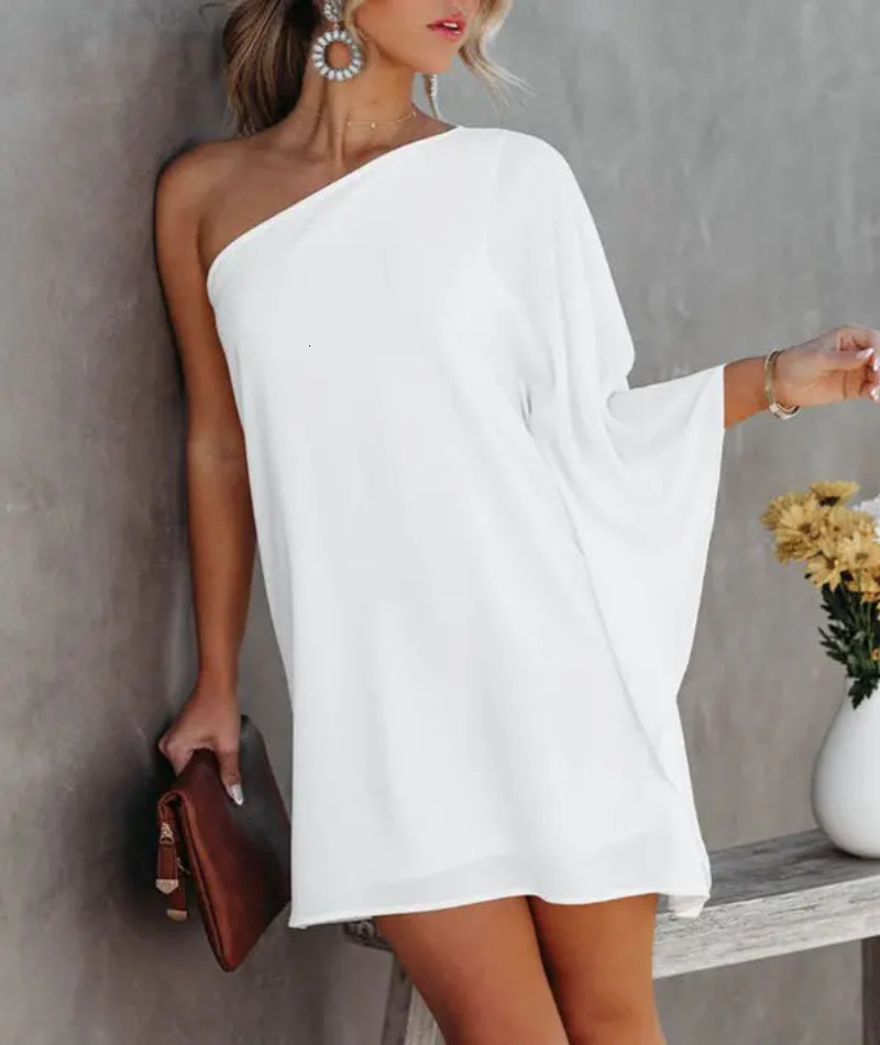 Spring / summer 2022 new positioning print gradient one shoulder casual dress