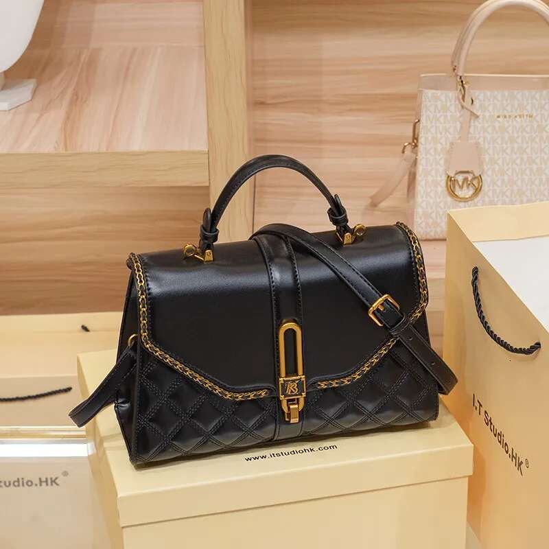 Women's Handbag Dia Grid Bag 2025 New Autumn And Winter High-End Feeling Light Explosive Single Shoulder Crossbody Ba