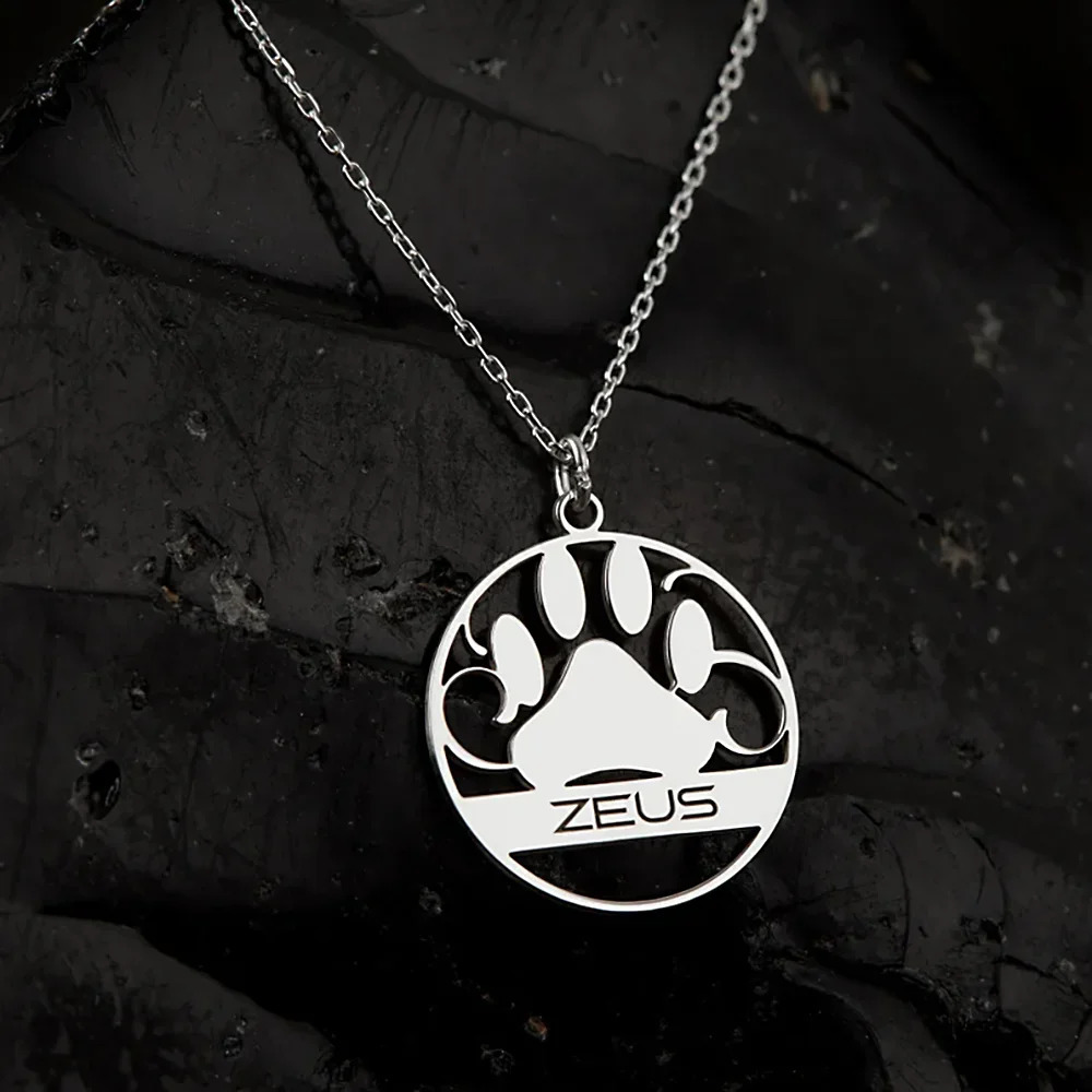 Customized name necklace animal footprint circular pendant stainless steel customized jewelry gift free delivery necklace for women 250422
