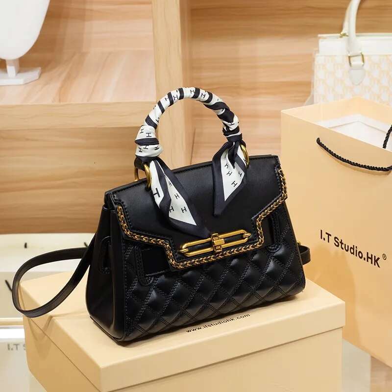 Women's Genuine Leather Handbag, Women's 2024 Autumn/Winter High-End Texture Brand Designer, Single Shoulder Crossbody