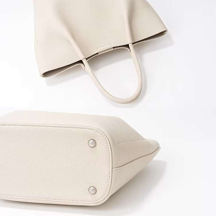 Factory Hot 2025 Fashion Trends High-end Handbags Womens Large Capacity Tote Shoulder Genuine Leather Lady Bag for Sale