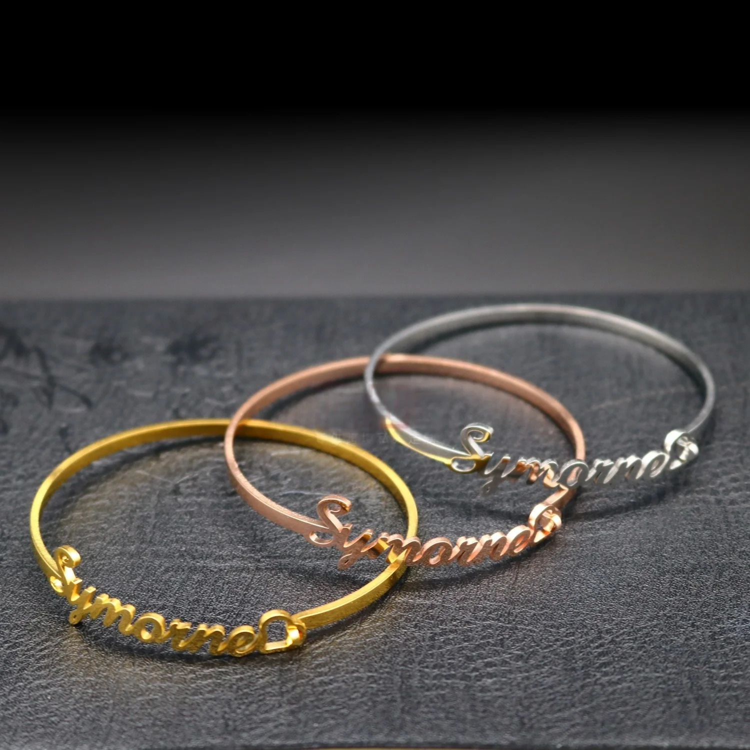 Customized stainless steel name ring bracelet with adjustable English name for couples. Customized gold-plated bracelet jewelry gift 250422