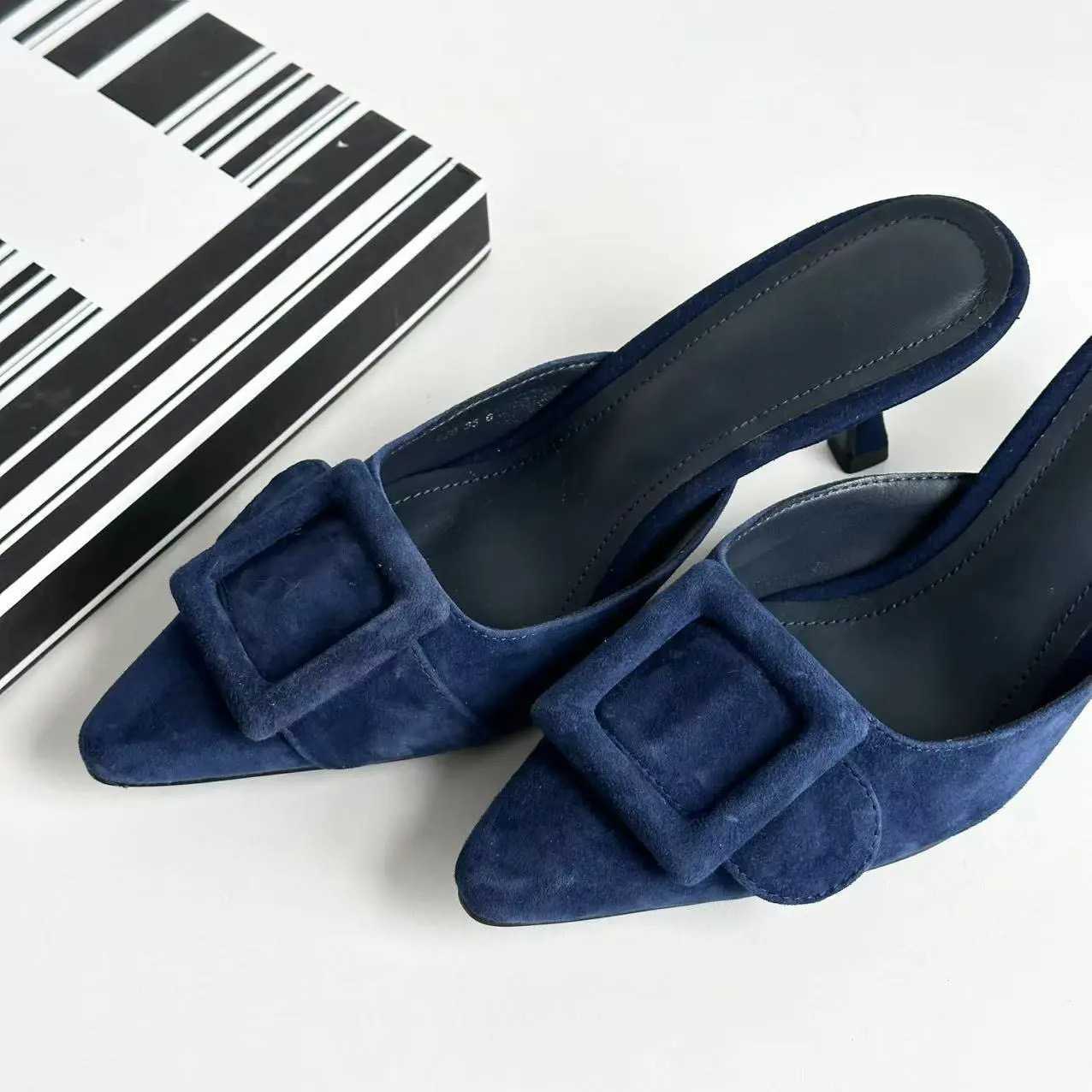 2024 New Mler Shoes Wens Shallow Mouth Pointed Toe Middle Heel Square Buckle Stiletto Baotou Wens Half Slippers Z250305