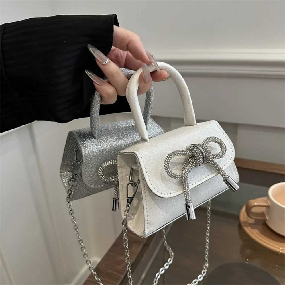 Popular butterfly shoulder bag fashionable high-capacity solid color mini handbag fashionable womens makeup bag W250421
