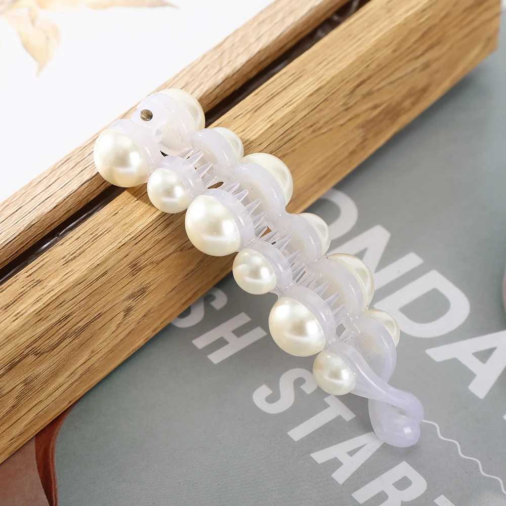 Pearl banana hair clip womens jewelry accessories fashionable ponytail hair clip twisted hair clipT250425