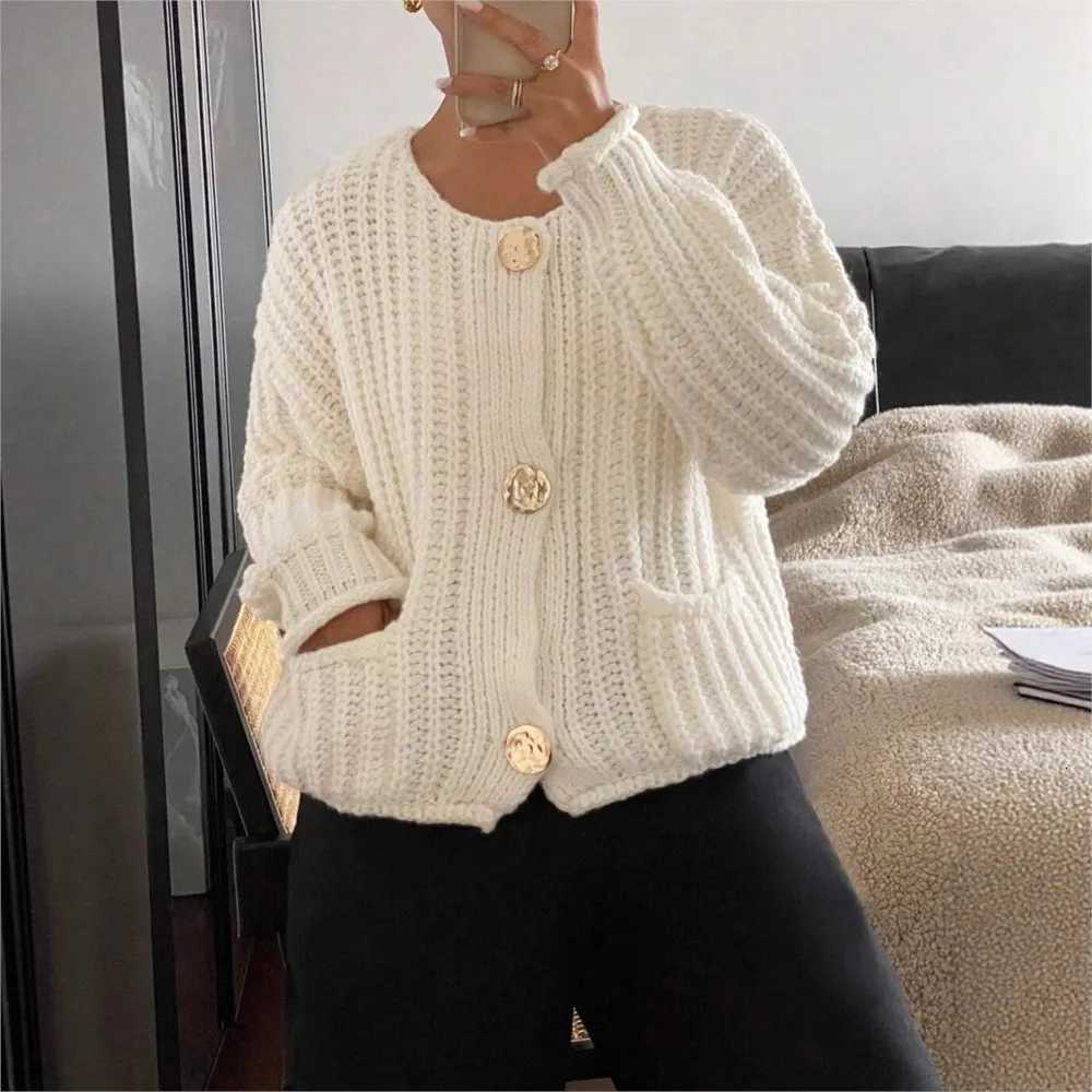 Womens Sweater Solid Color Casual Daily Cardigan Button Pocket Cardigan Sweater Women Comfortable All-match Loose Simple StyleT251125