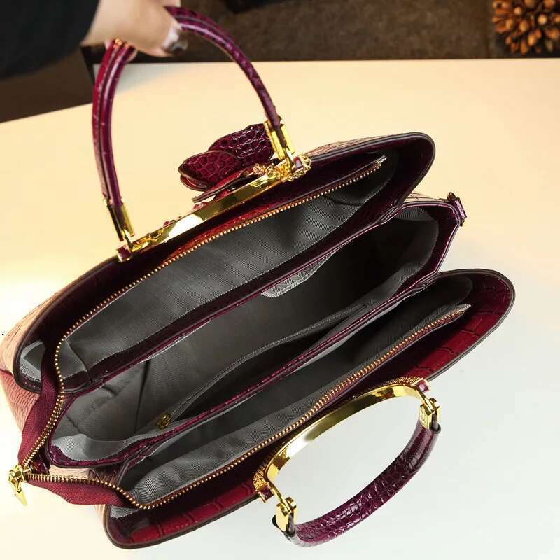 Spring patent leather flower crocodile pattern metal handbag banquet dress large-capacity one-shoulder cross-body women's bag