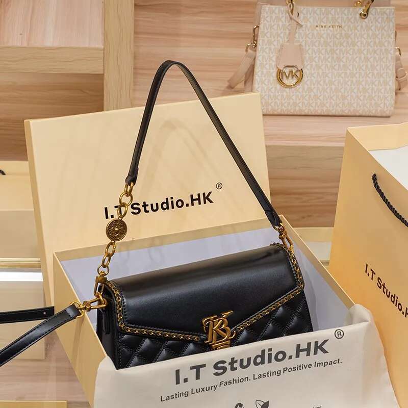 Women's Handbag Black Armpit 2025 New Autumn And Winter High-End Feeling Light Designer Single Shoulder Crossbody Bag