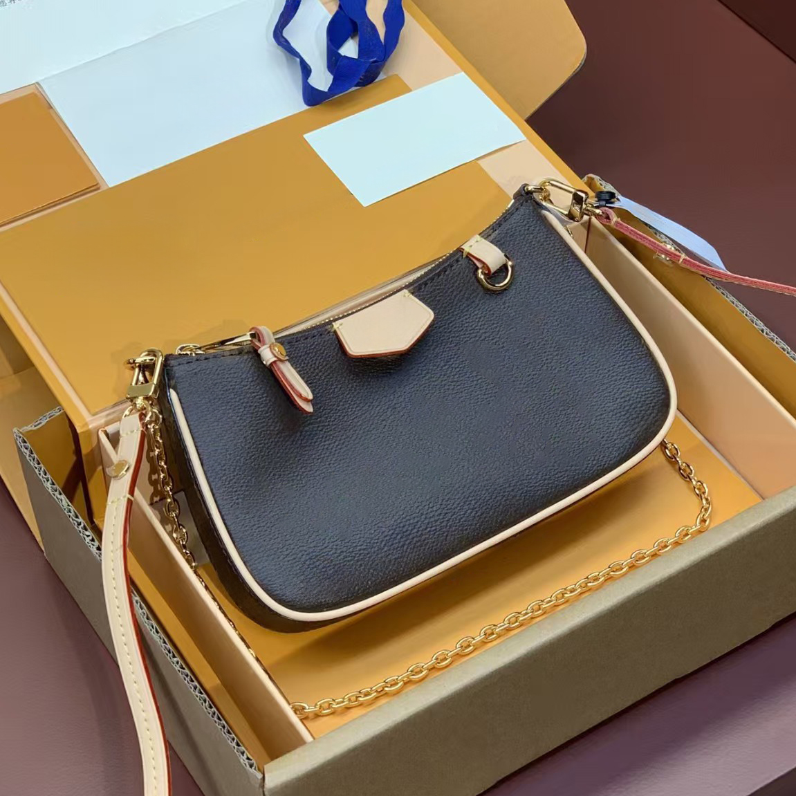 designer bag shoulder bag Easy Pouch On Strap Mahjong bag monogram envelope purse luxury mini bag crossbody bag chain purse Embossed Letters Old Flower handbag Hobo