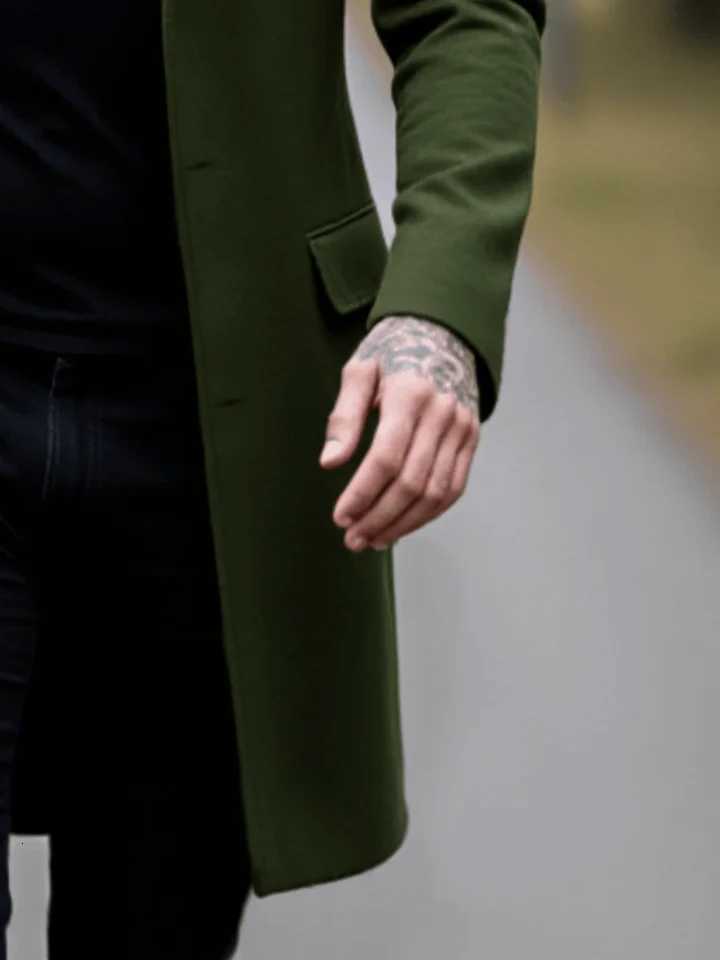 Single-Breasted Thickened Wool Overcoat for Autumn/Winter Classic Tailoring with Modern Minimalist Design Casual Commute WarmthT251125