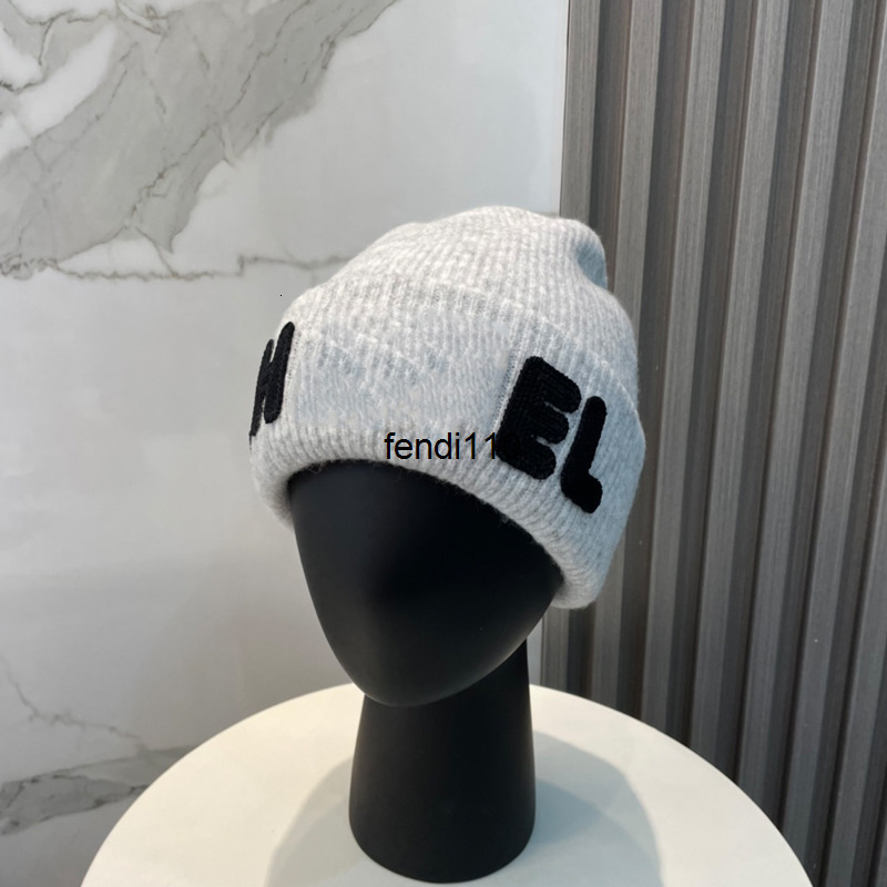 Beanie/Skull Caps luxury designer beanie women and men grid New grid letters bonnet hat brim bonnet classic beautiful fashionable autumn