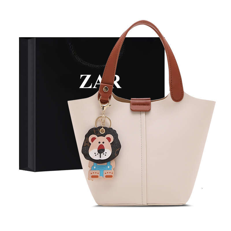 Hong Kong S Popular Bags This Year Women S New Commuting Versatile Basket Water Bucket Bag Tote Crossbody Bag