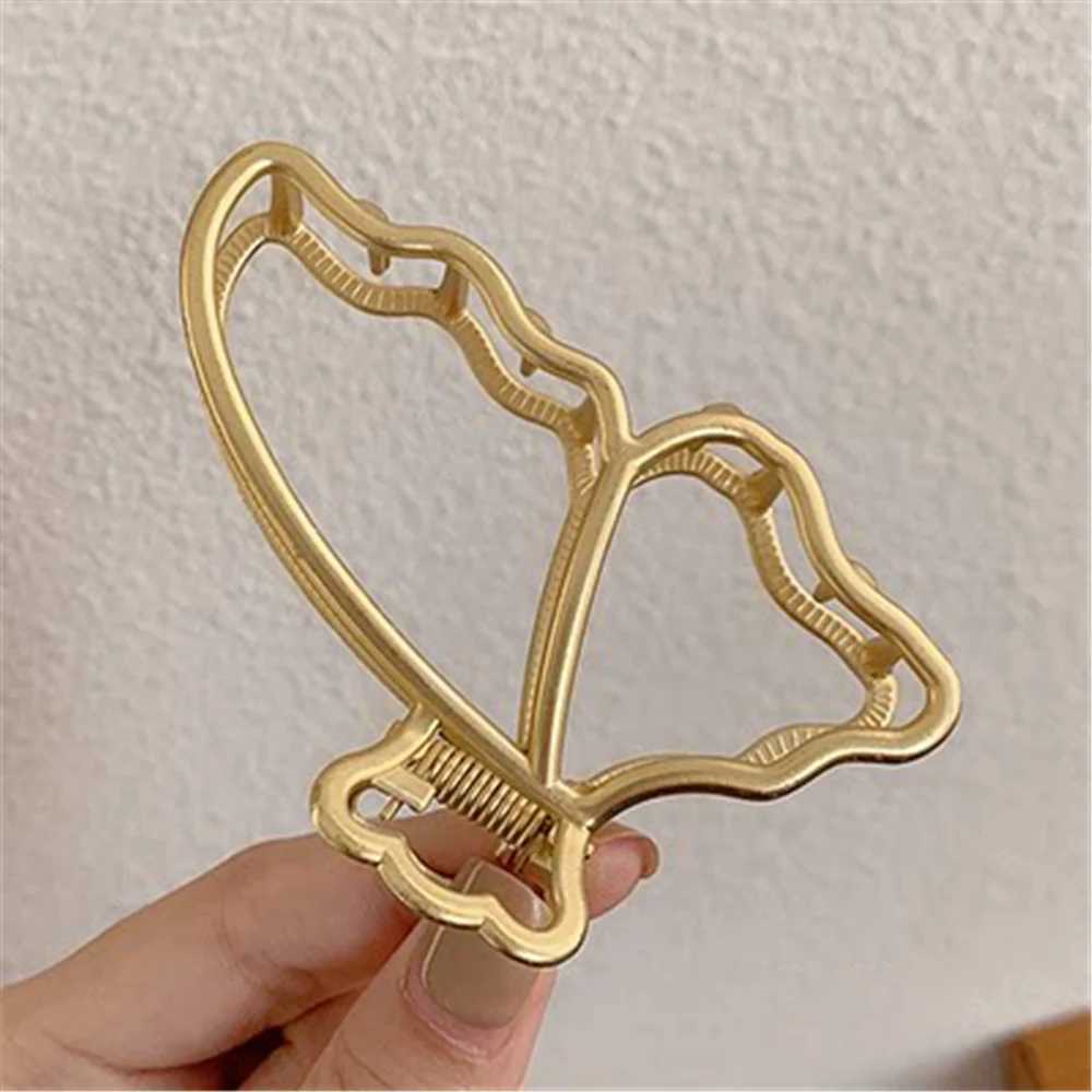 Metal hair claw crab clip suitable for girls Korean anti slip large geometric bucket shark clip hair clip pearl hair accessoriesT250425