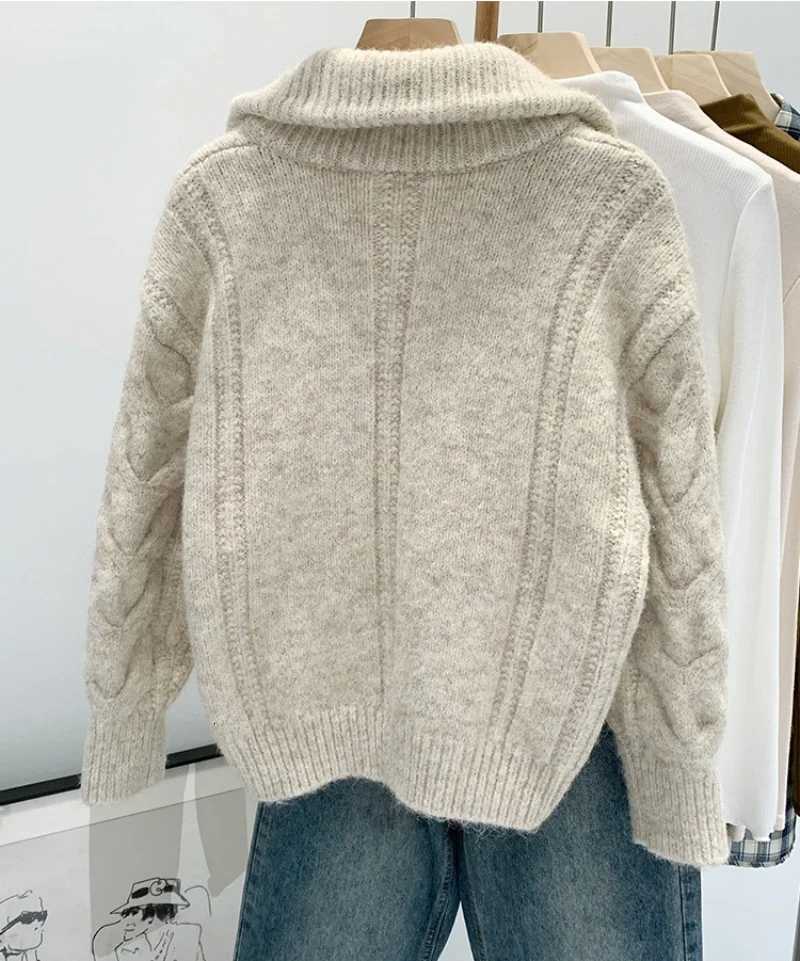 Korean Retro Solid Cardigans Jackets Fashion Women Long Sleeve Zipper Turn Down Collar Sweaters Autumn Winter Thicken CardiganT251125