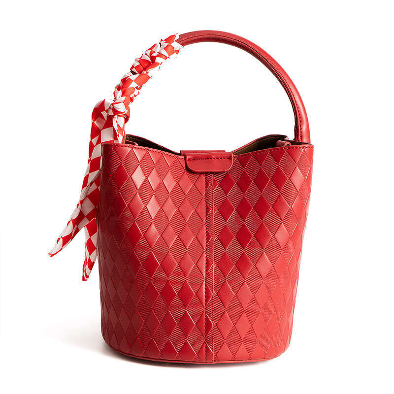 Large Capacity Bucket Bag New High End Niche Design Red Bridal Wedding Bag Versatile For Women In Spring And Summer