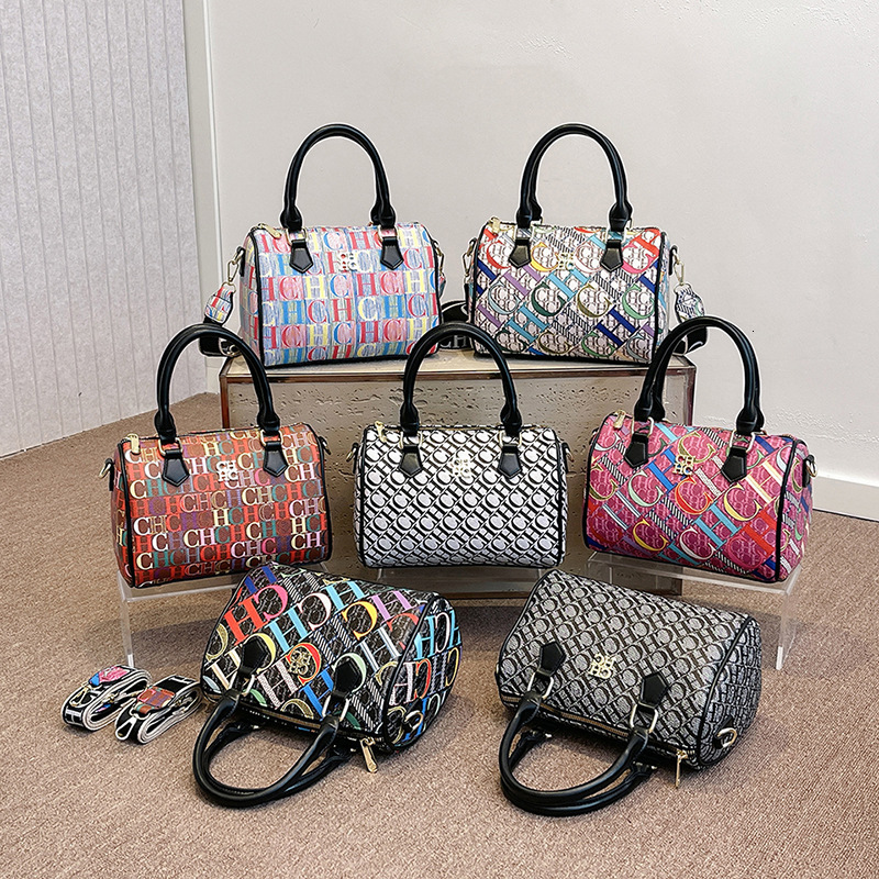 New Free Delivery Designer Shoes By 2025 Trendy Handbag For Women, PU Fashionable Letter Printed Women's Crossbody Bag