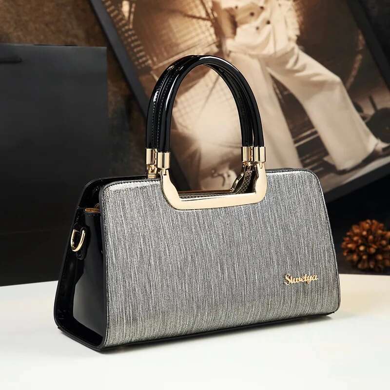 Spring new patent leather crocodile pattern metal buckle handbag banquet dress large-capacity one-shoulder cross-body women bag