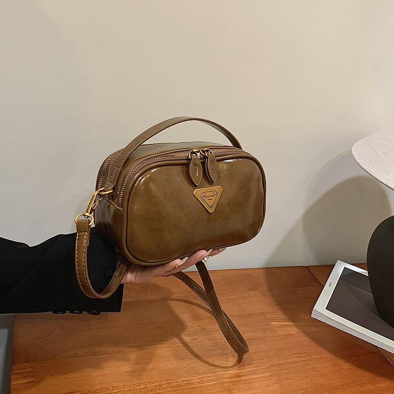free shipping designer shoulder bag solid color casual versatile crossbody bag fashionable vintage bag for women black