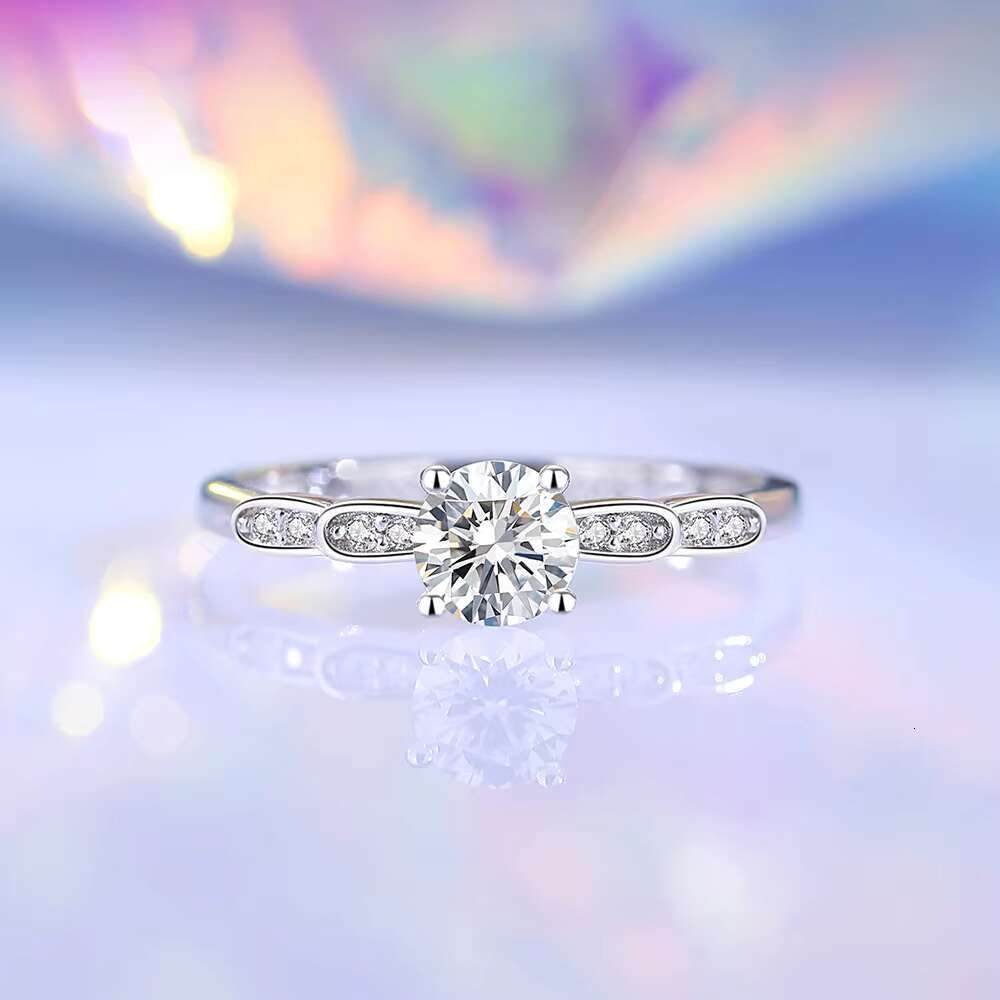 Wholesale 925 Sterling Silver 0.5Carat Moissanite Rings Engagement Wedding Ring for Women