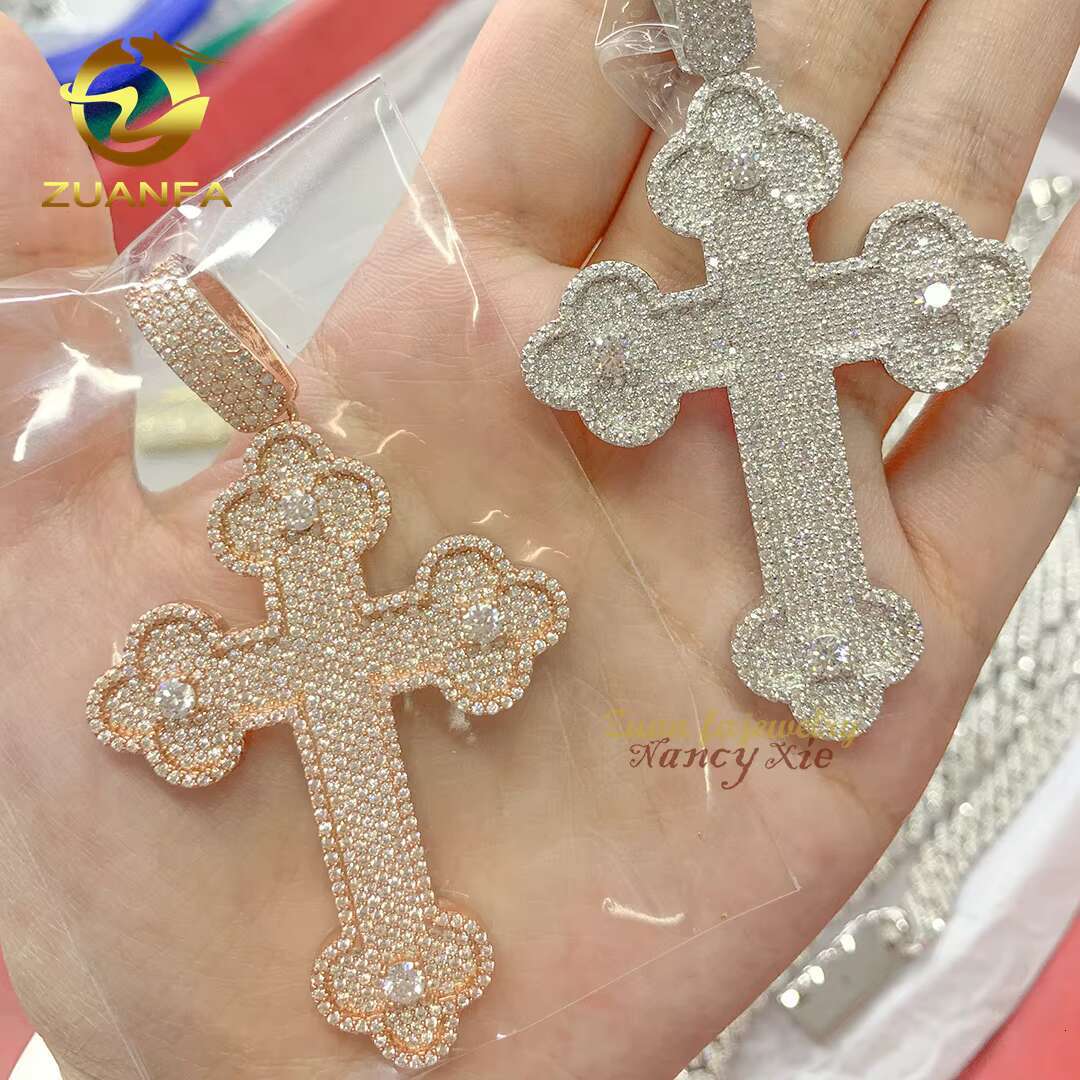 Wholesale Price Hip Hop Luxury Gold Rose Gold Silver Vvs baguette Moissanite Diamond Iced Out Cross Pendant Necklace