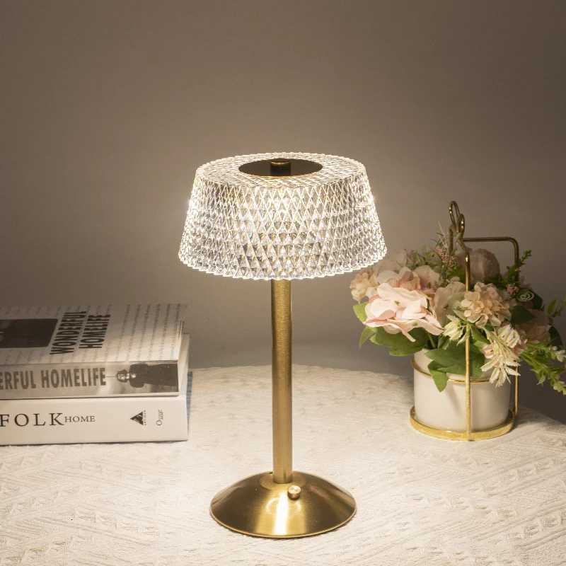 LED European USB Charging Touch Dimming Table Lamp Coffee/Bar/Hotel/Bedroom Decorative Atmosphere LampM251125