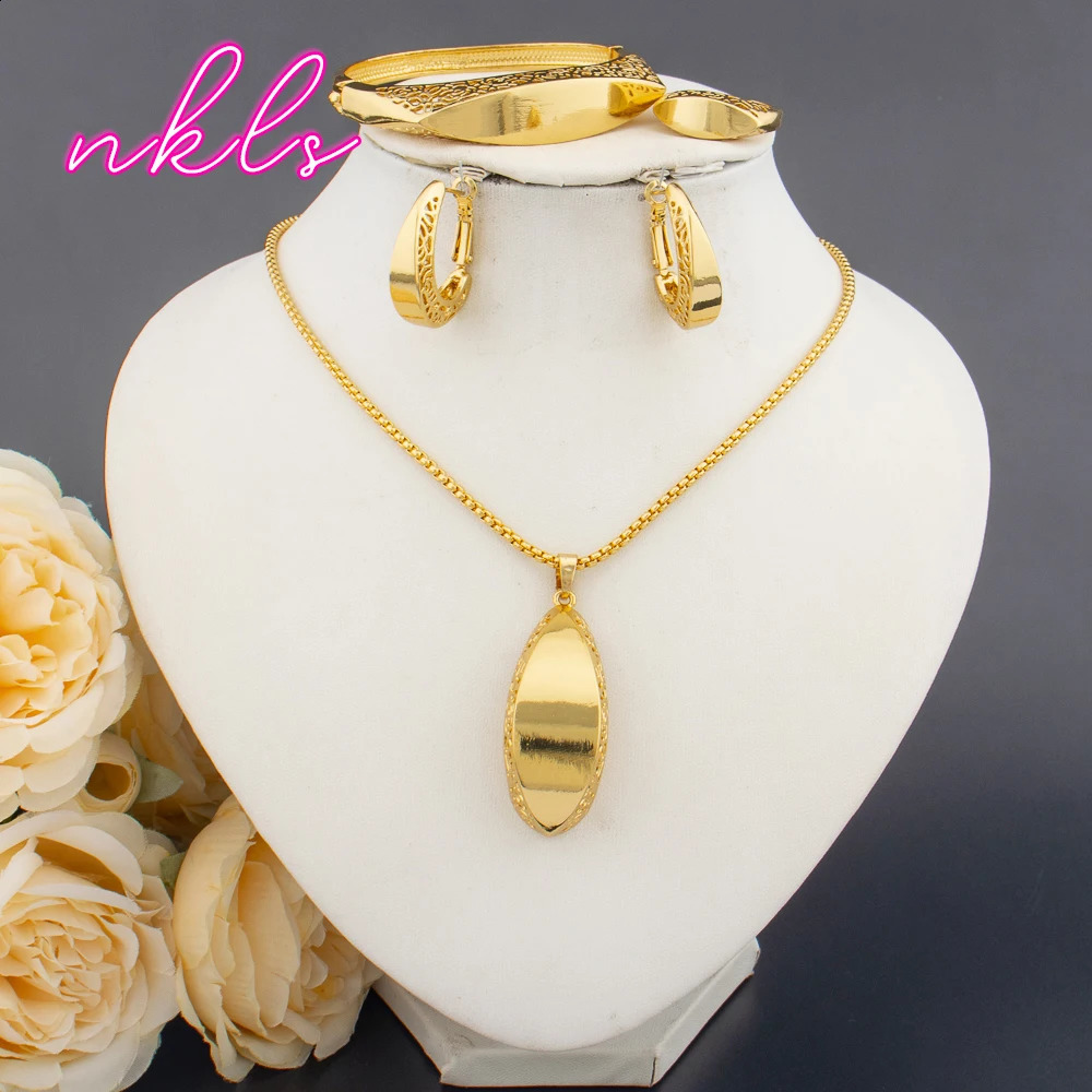 Fashion Necklace Hoop Earrings Ring Bracelet Pendant Dubai Women Golden Color Jewelry Sets African Jewelry Set for Party Gift 250417