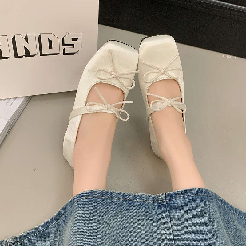 Spring 2025 Four Seasons Bean Versatile Mary Jane Comfortable Scoop Trendy Square Head with Increased Height Single Shoes Women's Soft Bottom