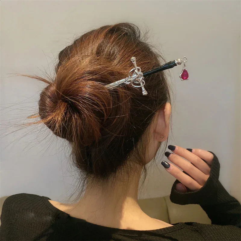 Classic Chinese style sword hair clip retro headwear tail jewelry 250417