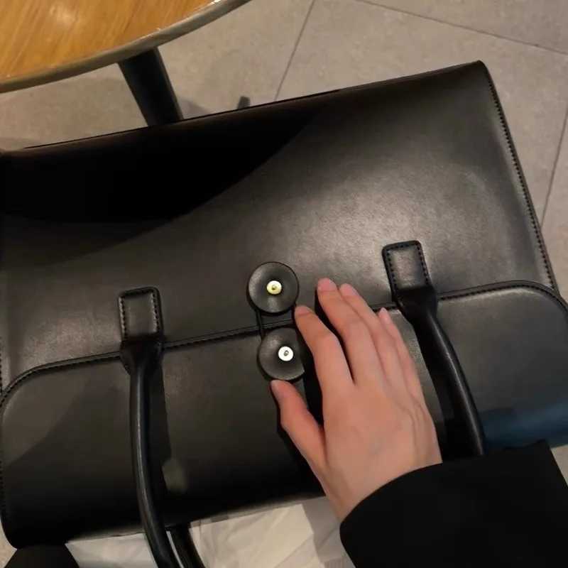 french 14 inch Laptop Bag for Women korean hand bag PVC Leather Velvet Interior Fits Charger Mouse Stylish Work Bag BriefcaseT251125