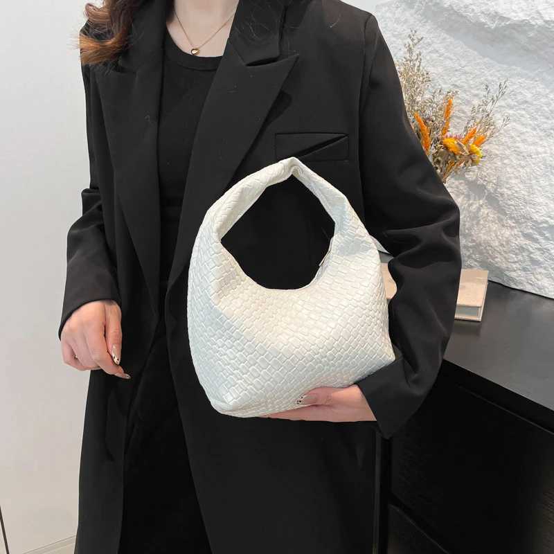 Womens Classic Fashion Womens Embossed Tramp Soft PU Leather Small Top Handle Shoulder Bag Casual Daily Handbag W250421