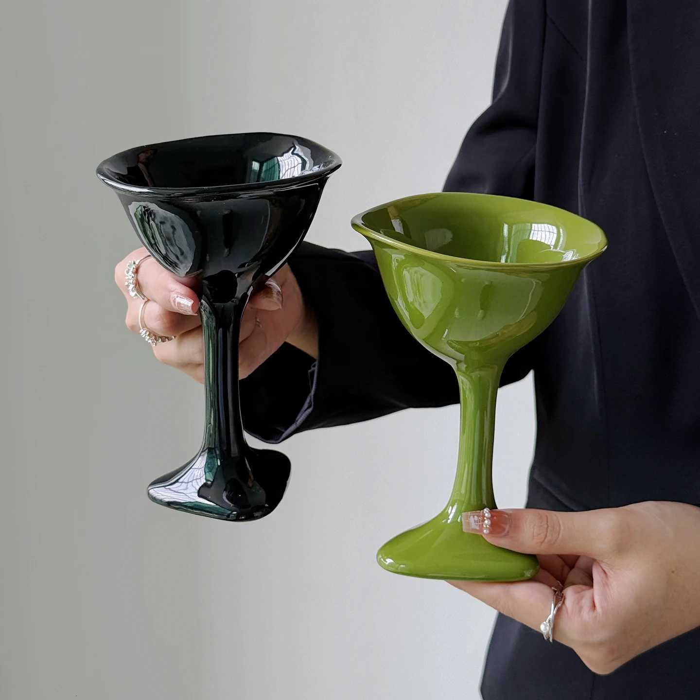 Vintage High Footed Cup High End Girl Birthday Gift Ceramic Coffee Cups Household Light Luxury Irregular Mug Kitchen Supplies Y251125