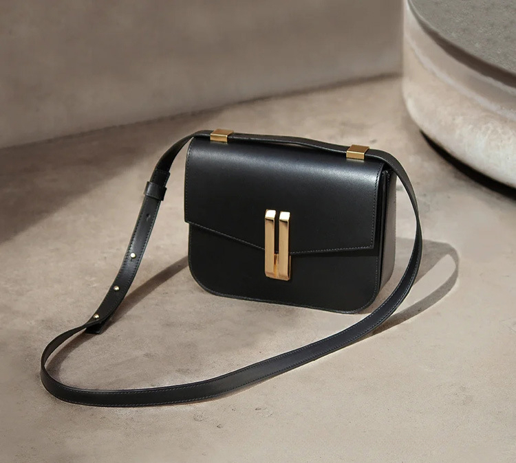 Designed Women Handbags with shoulder strap Sharp color crossbody handbags for young ladies girl