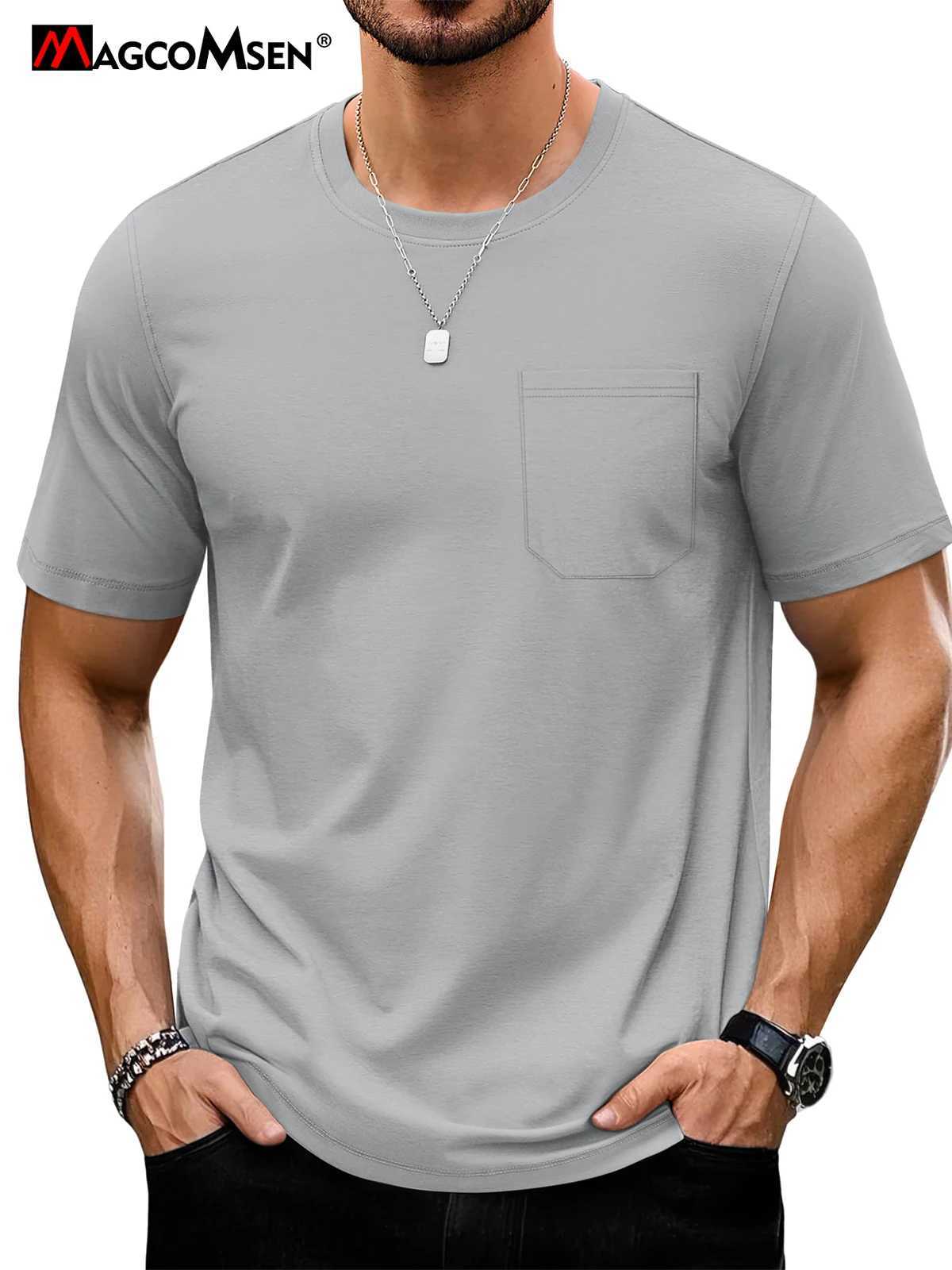 Magcomsen Mens Casual T-shirt UPF 50+Sunscreen Short Sleeve with Pocket Moisture Wick Lightweight T-shirt W250425