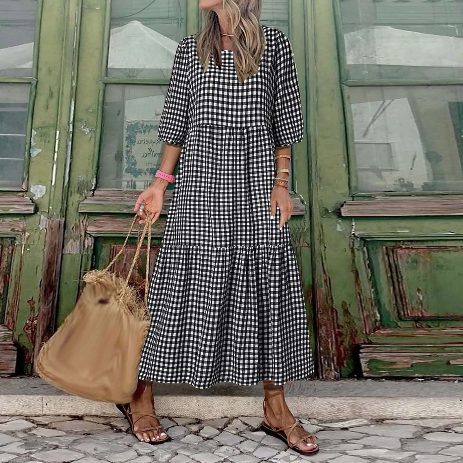Dongdumaoyi Summer Plaid Dress Women New Street Short Sleeve Loose Casual O Neck Half A Line Dresses Vacation Beach Long Skirt