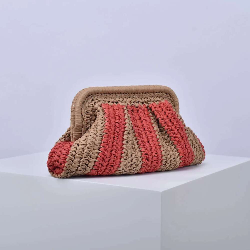 Designer Bag 2025 Fashion Striped Straw Clutch Casaul Shell Paper Woven Women Shoulder Crossbody Bags Handmade Summer Beach Bag 2024Bali Purse Luxury 