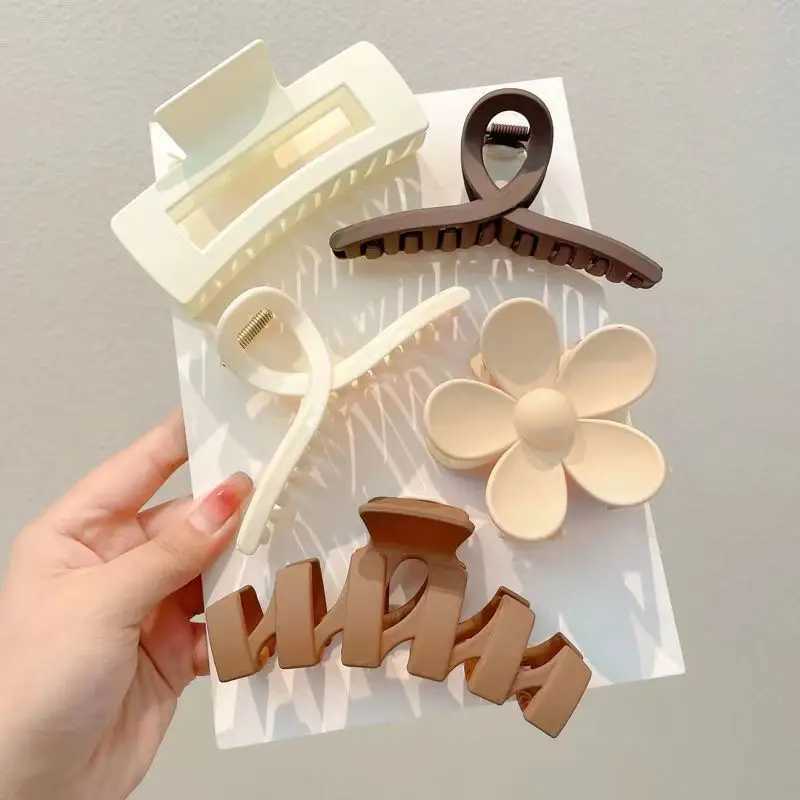 Plastic hair clip set large hair clip accessories simple hair clips womens thin hair styling toolsT250425