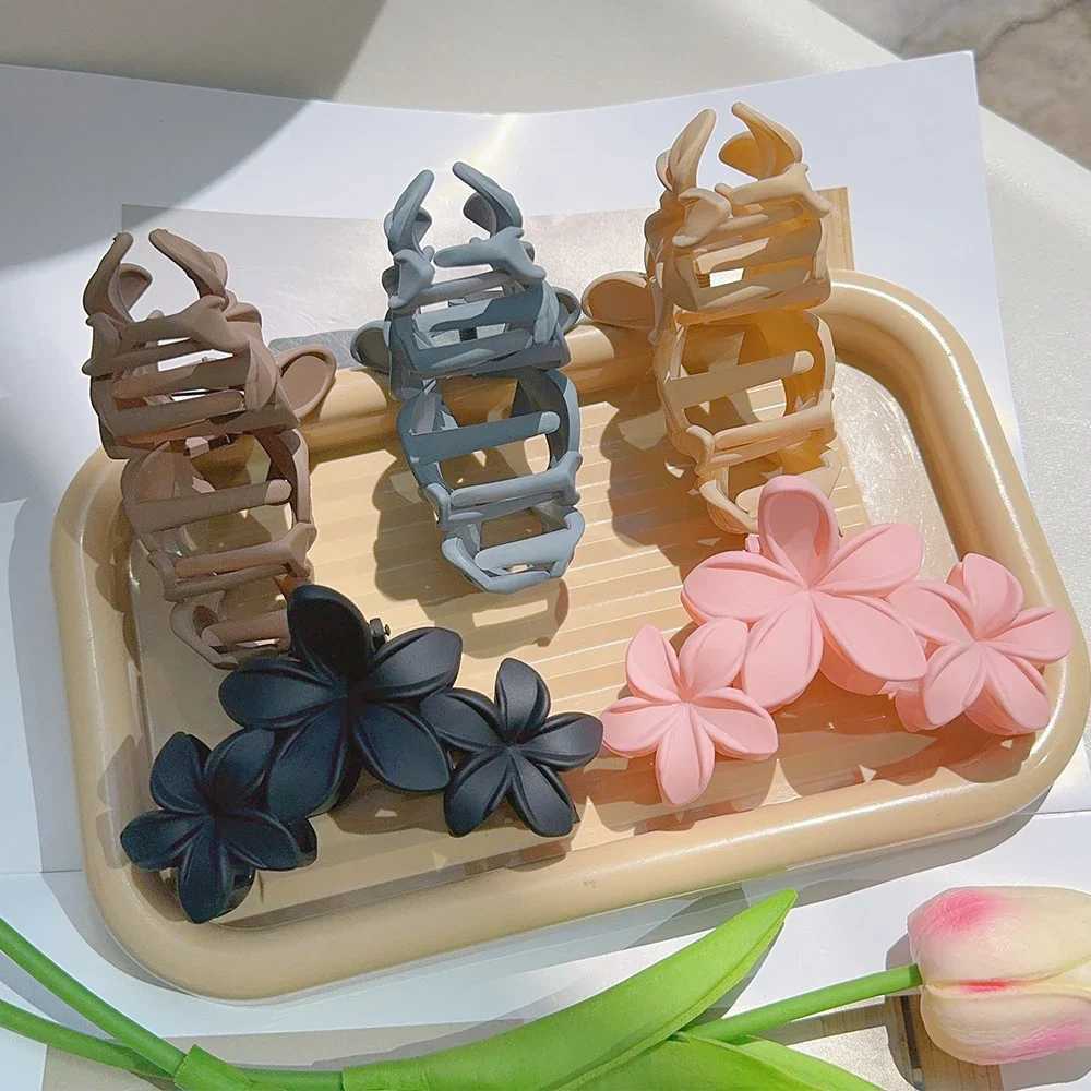 Korean Fashion Gradient 12cm Womens Flower Hair Clip Sweet Hair Clip Crab Clip Bucket Hawaiian Hair AccessoriesT250425