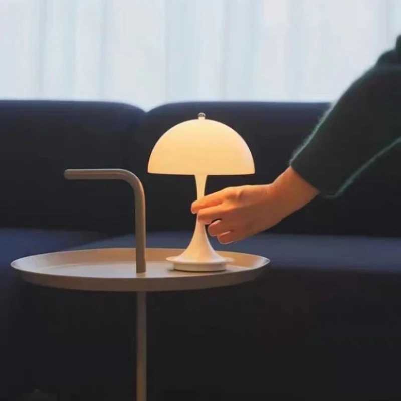 LED Mushroom Table Lamp Portable USB Charging Touch Dimmable Flower Indoor Light Study Bedroom Bedside Decation LED Desk LampsM251125