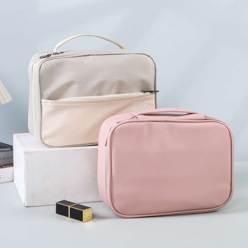 with large capacity high aesthetic value. Cosmetic storage bag, in hand to guard against water washing and rinsing bags. Makeup bag