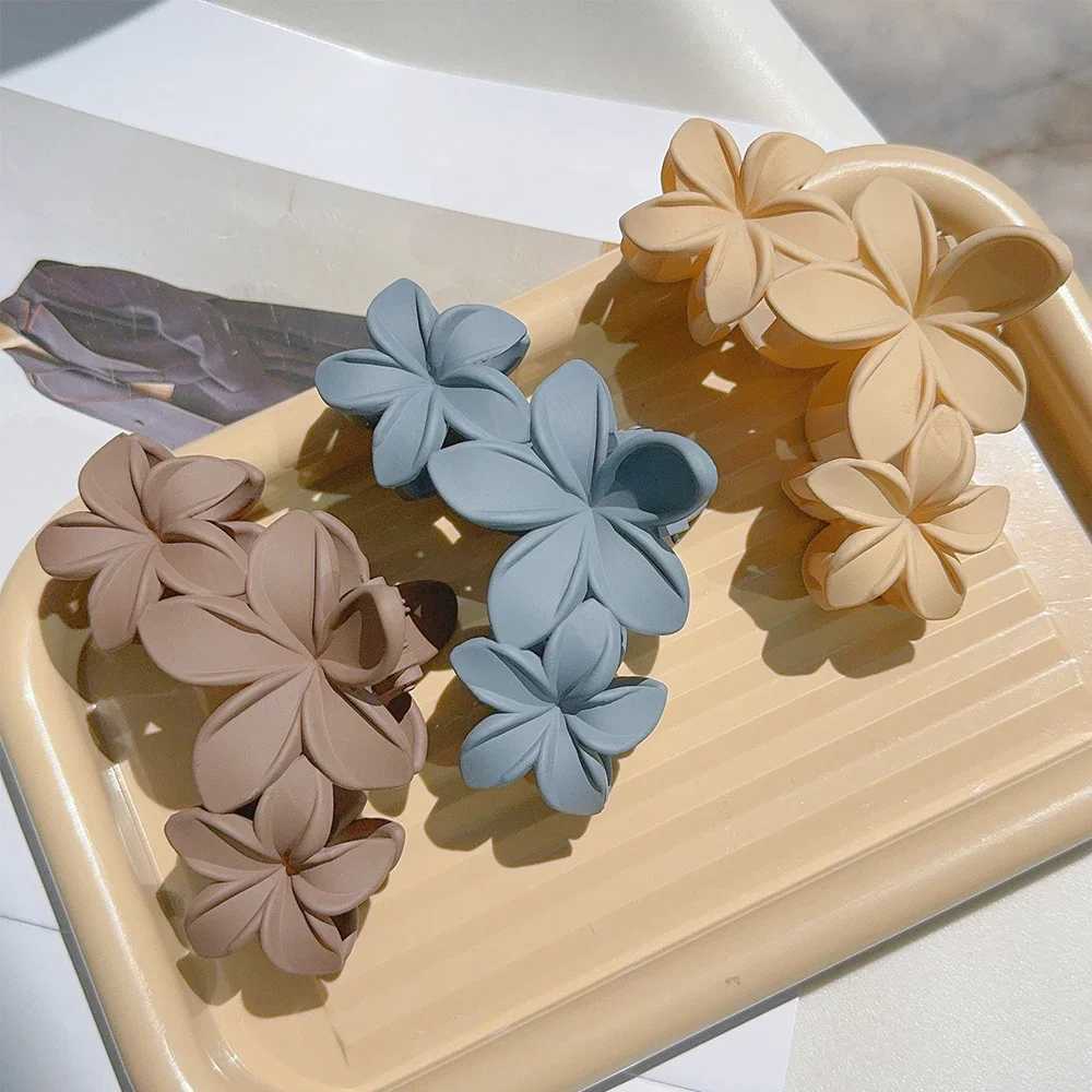 Korean Fashion Gradient 12cm Womens Flower Hair Clip Sweet Hair Clip Crab Clip Bucket Hawaiian Hair AccessoriesT250425