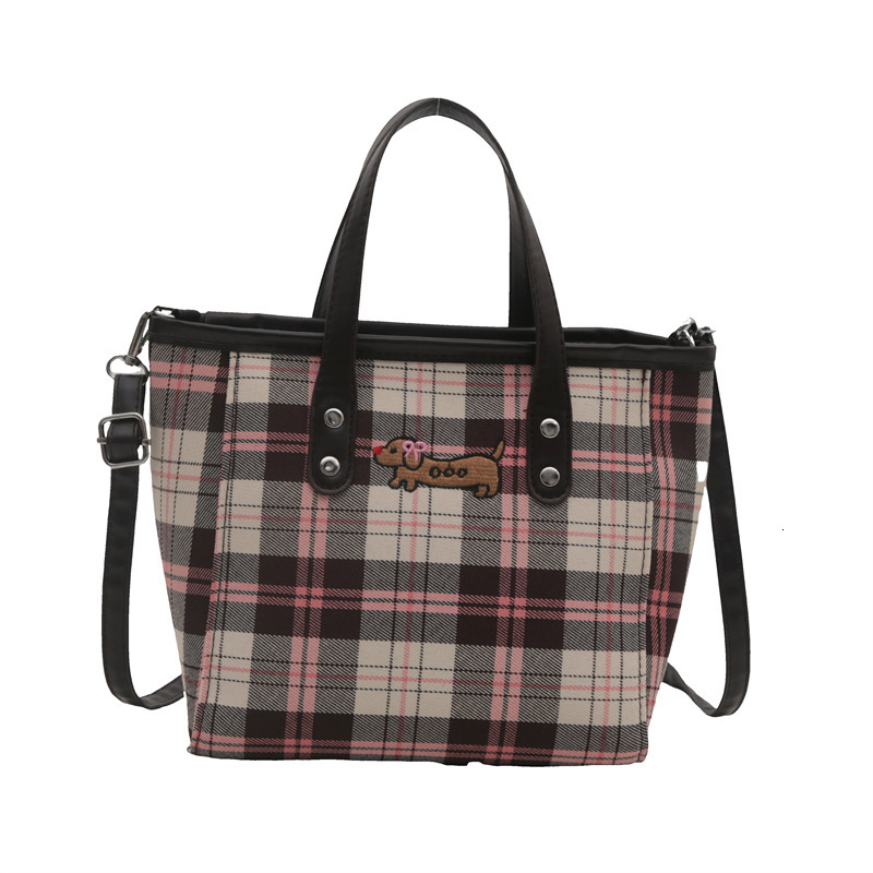 New Free Delivery Designer Shoes By 2025 Fashionable Casual Handbag For Women 2024 New Small Fresh Contrasting Striped Shoulder Bag, Niche Design Cros