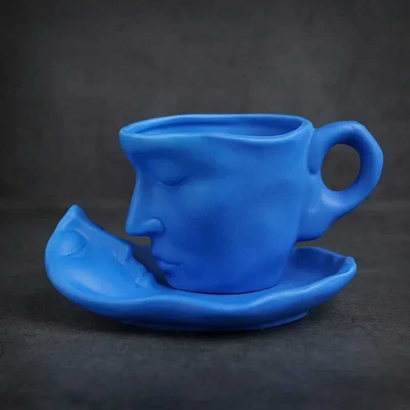 260ml European Style Bar Creative Gift Sculpture Couple Mug Exquisite Matte Ceramic Coffee Cup and Saucer Set Y251125